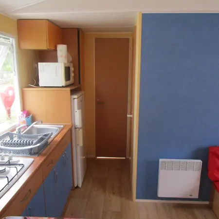 Camping Escapades Ensoleillees Climatisation Television Sigean