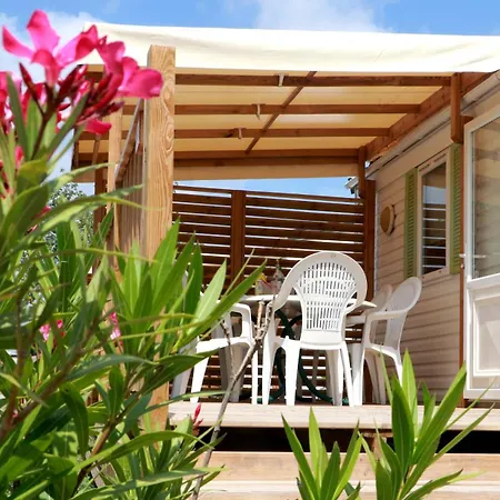 Escapades Ensoleillees Climatisation Television 3*