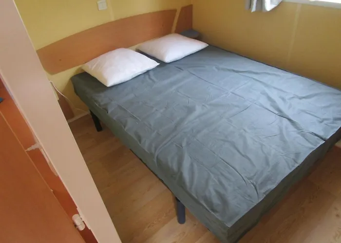 Campingplads Escapades Ensoleillees Climatisation Television 3*