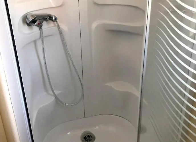 Escapades Ensoleillees Climatisation Television Campingplads