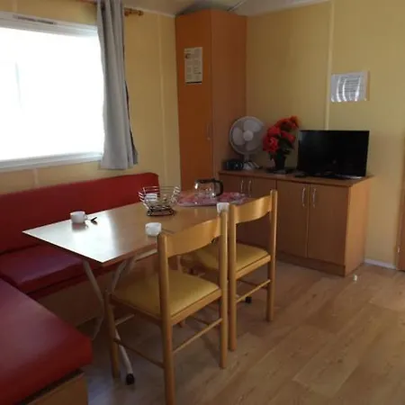 Escapades Ensoleillees Climatisation Television 3*