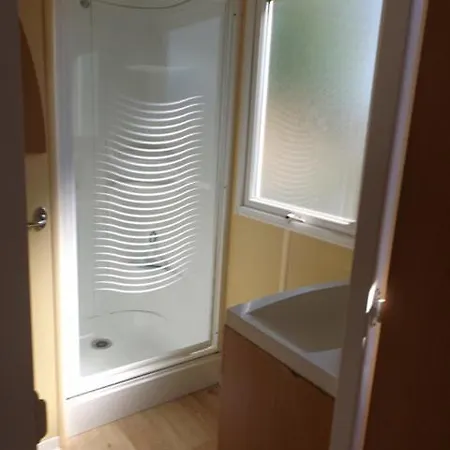 Escapades Ensoleillees Climatisation Television 3*