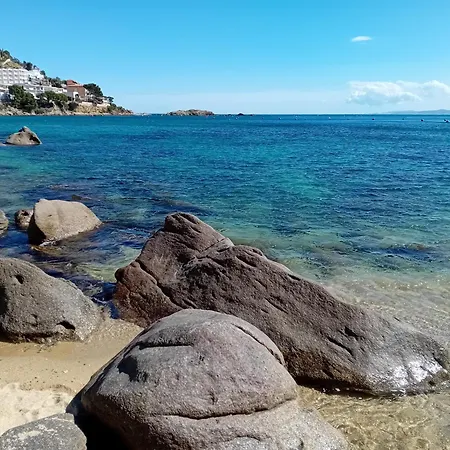 Escapades Ensoleillees Climatisation Television Campsite 3*